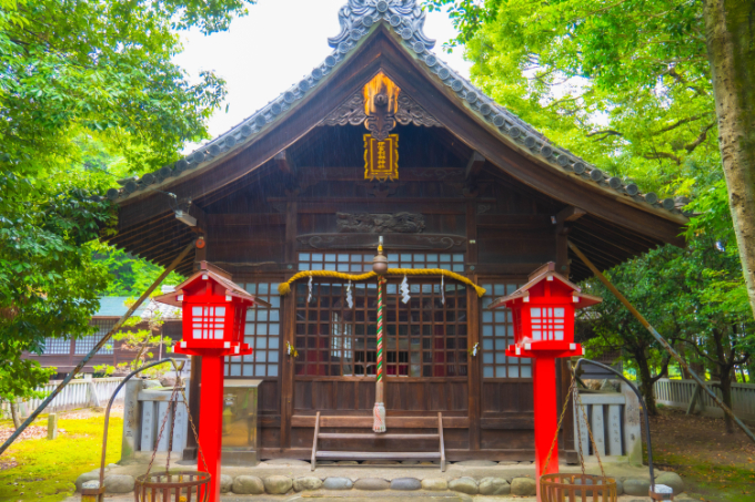 伊冨利部神社